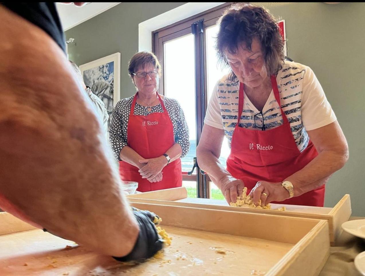 Agriturismo Il Riccio モンティッキオ エクステリア 写真
